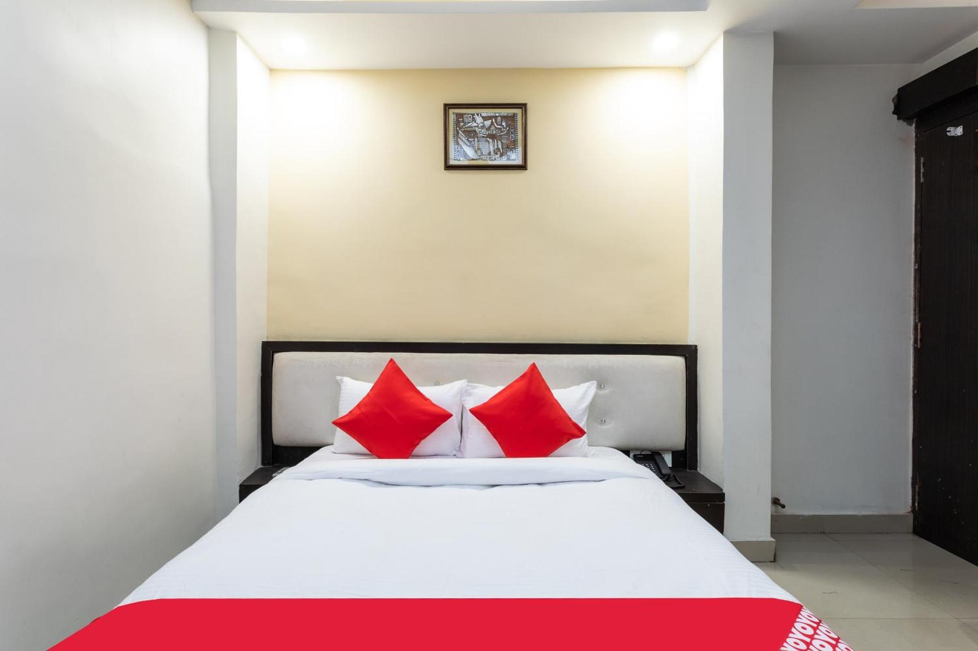 Spot On Hotel Trishla Bhopal Eksteriør billede