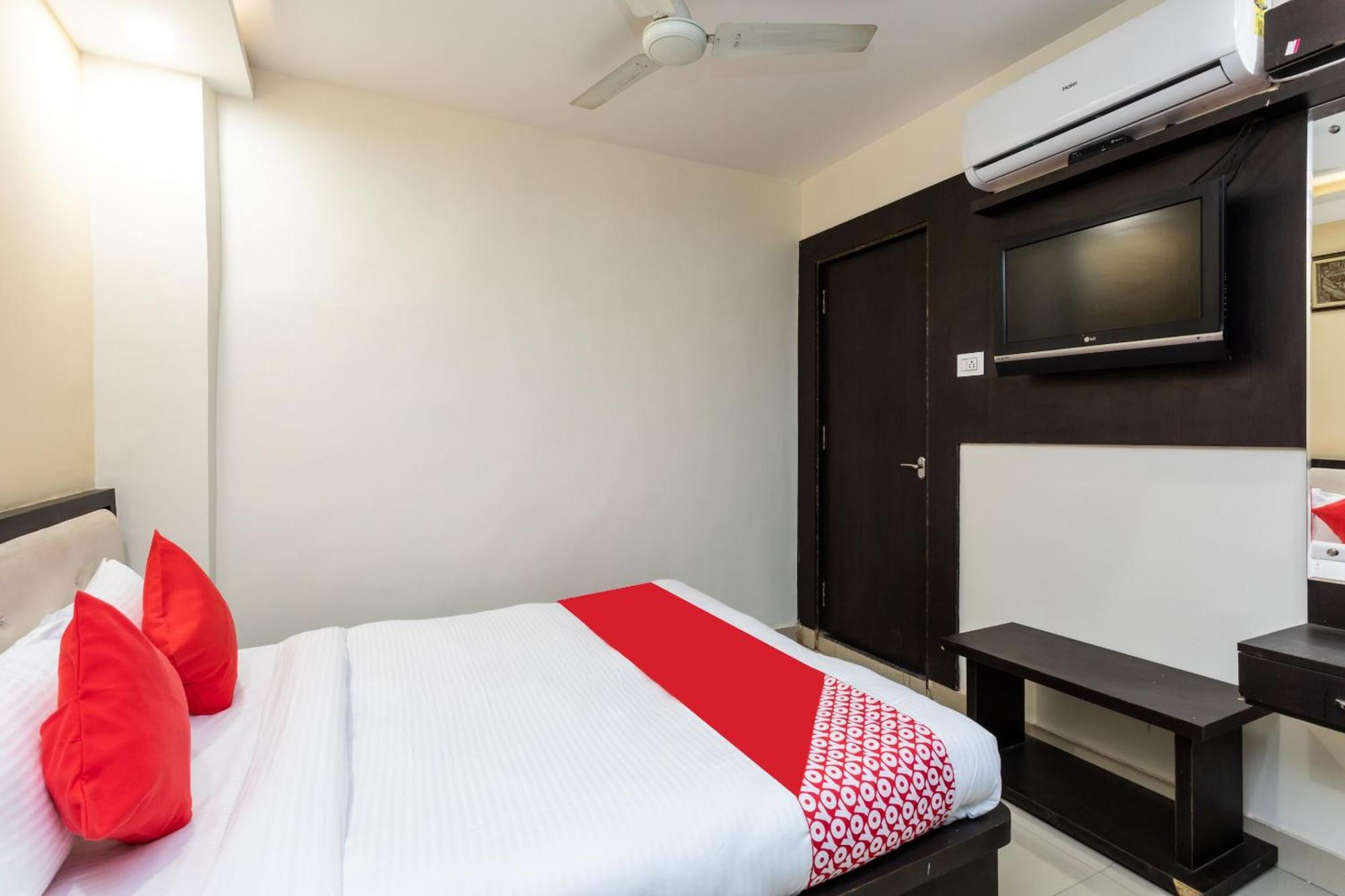 Spot On Hotel Trishla Bhopal Eksteriør billede