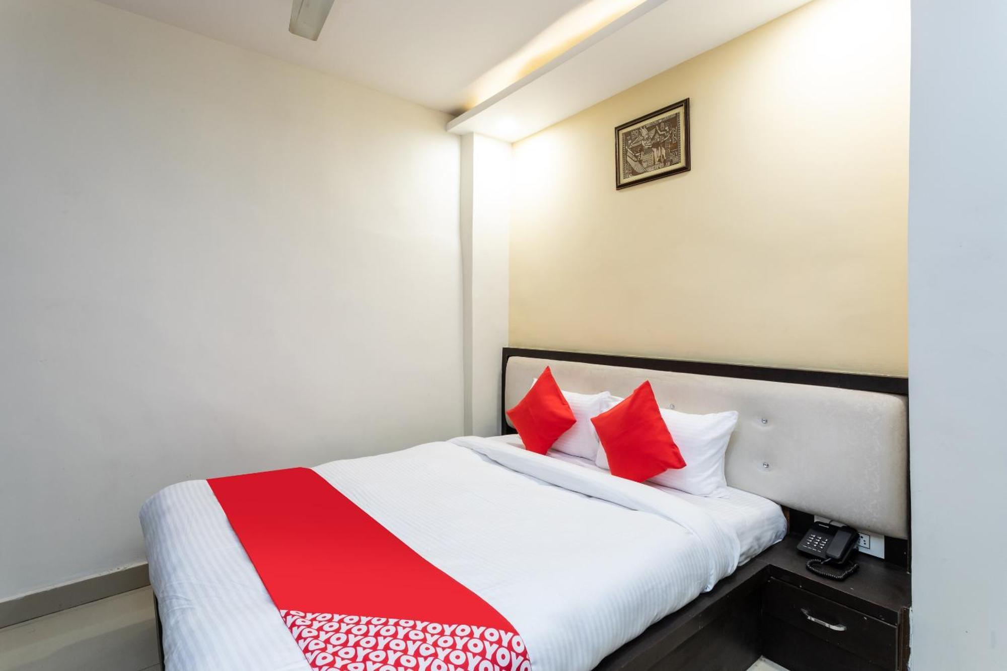 Spot On Hotel Trishla Bhopal Eksteriør billede